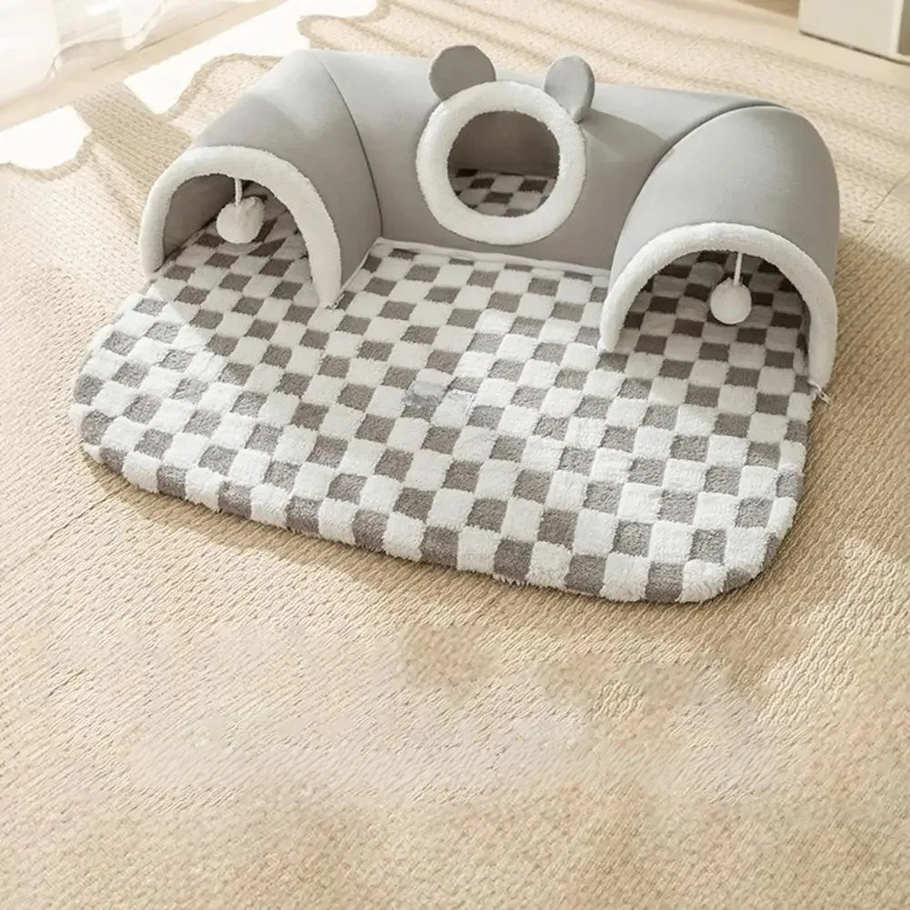 Cats beds, baskets, & mats